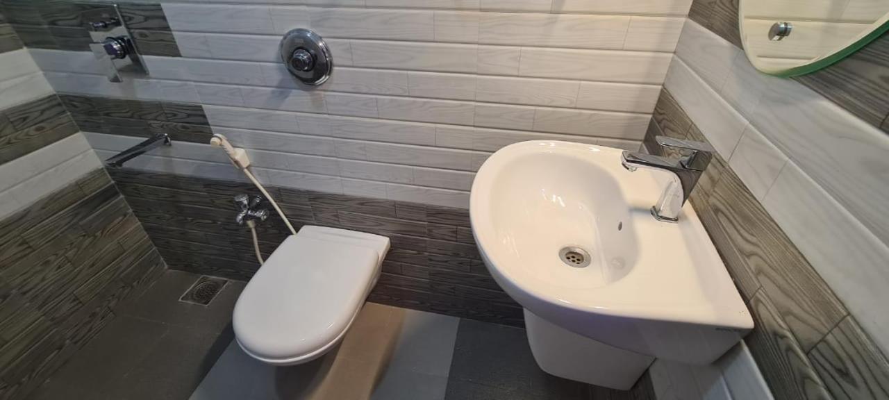 קלנגוטה Richard Inn Residency מראה חיצוני תמונה